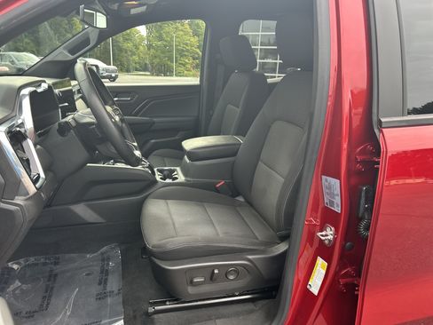 Used 2023 GMC Canyon Elevation w/ Convenience Package AWD/4WD image 18