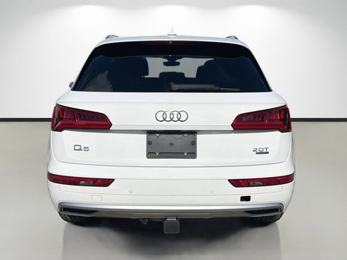 Used 2018 Audi Q5 Prestige w/ Prestige Package image 4
