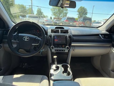 Used 2013 Toyota Camry LE FWD image 7