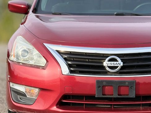 Used 2014 Nissan Altima 2.5 S FWD image 11