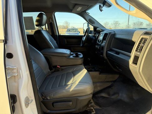 Used 2015 RAM 5500 4x4 Crew Cab image 9