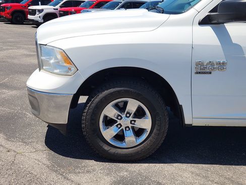 Used 2023 RAM 1500 Classic SLT w/ Electronics Group AWD/4WD image 9