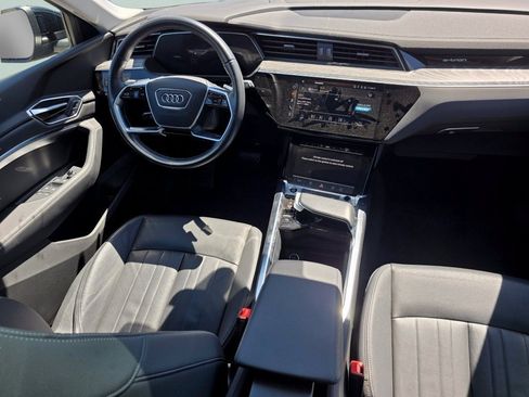 Used 2022 Audi e-tron Premium AWD/4WD image 30