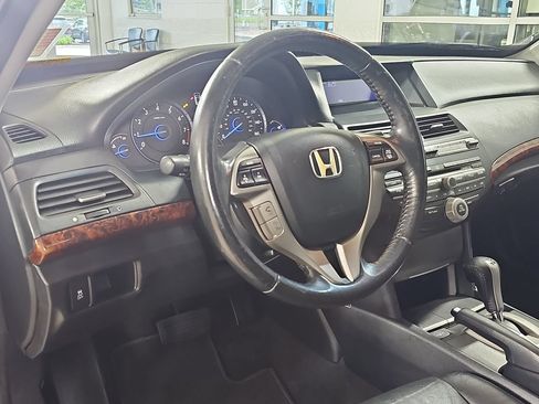 Used 2010 Honda Crosstour EX-L image 19