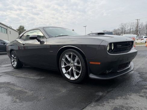 Used 2019 Dodge Challenger R/T w/ Plus Package image 8