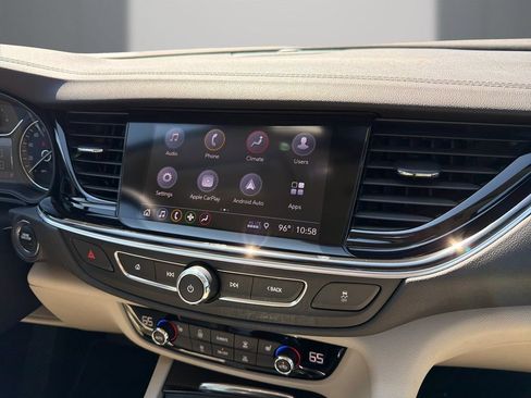 Used 2020 Buick Regal Essence FWD image 18