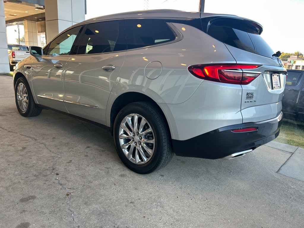 Used 2018 Buick Enclave Premium FWD image 5