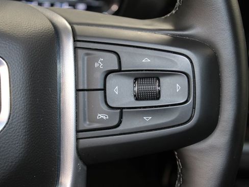 Used 2025 GMC Sierra 1500 SLT image 40