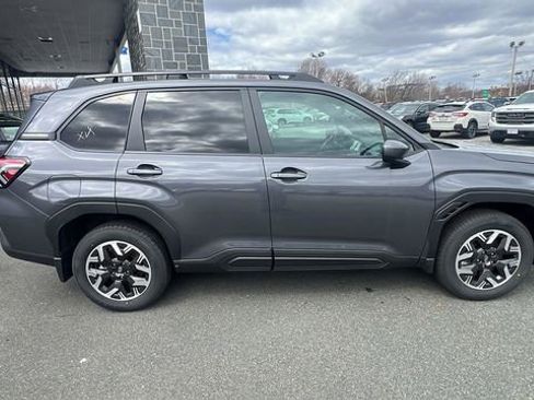 New 2026 Subaru Forester Premium AWD/4WD image 8