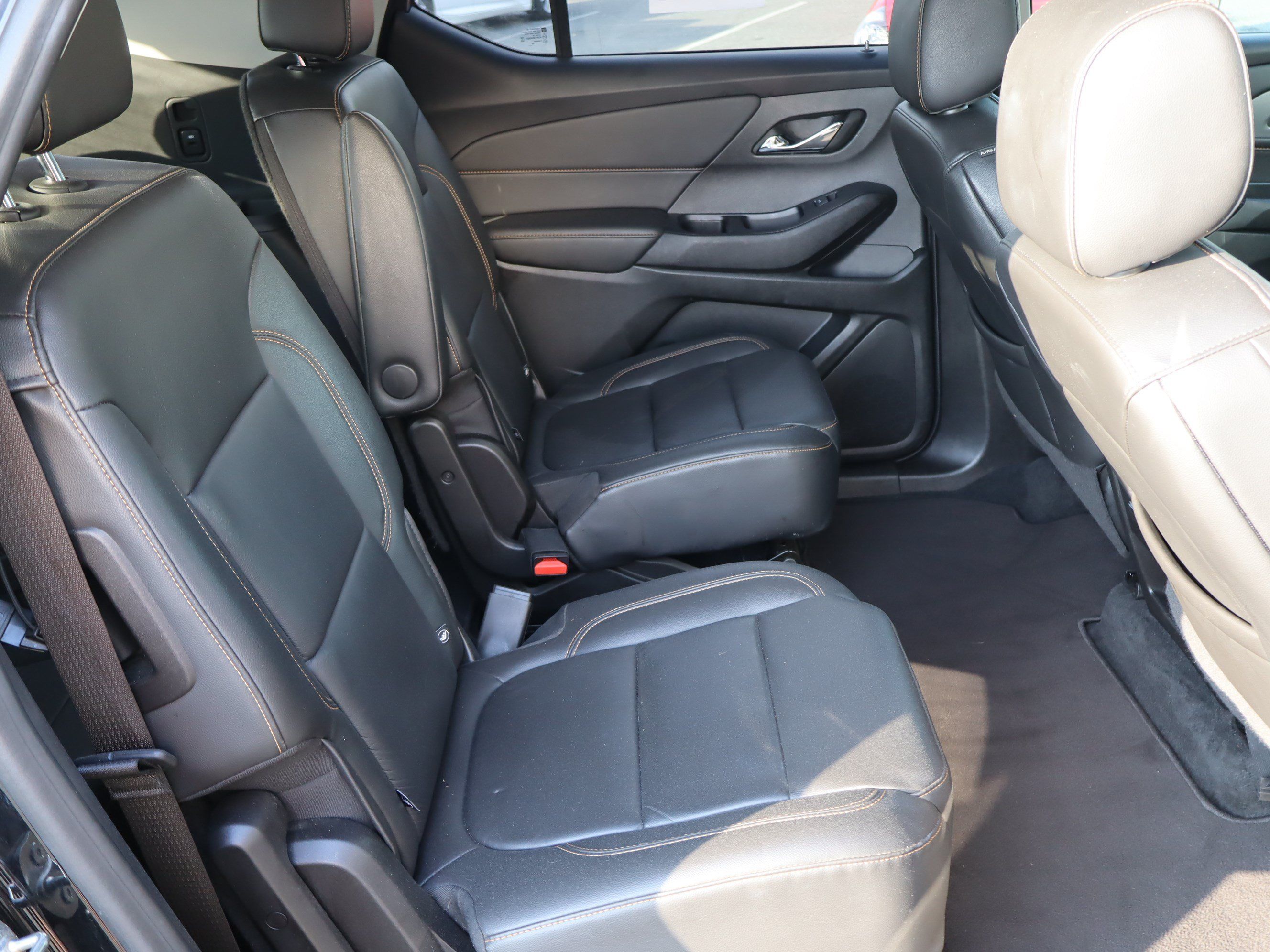Used 2021 Chevrolet Traverse RS AWD/4WD image 36