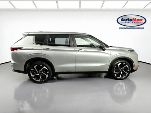 Used 2022 Mitsubishi Outlander SE AWD/4WD image 10