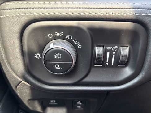 Used 2020 RAM 1500 Limited AWD/4WD image 25
