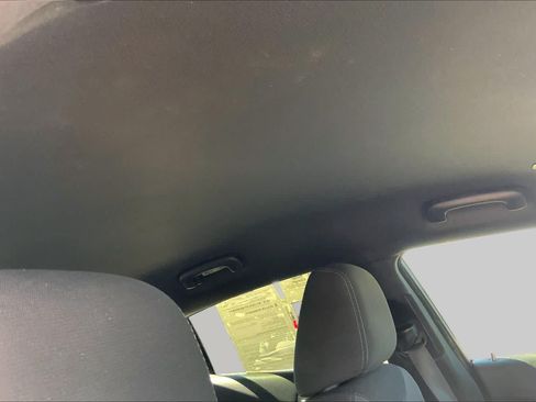 Used 2018 Dodge Charger SXT RWD image 12