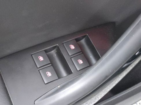 Used 2019 Buick Cascada Sport Touring w/ Dark Effects Package image 17