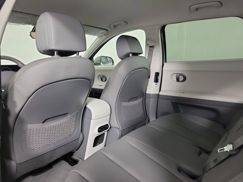 New 2026 Hyundai Ioniq 5 SEL image 33