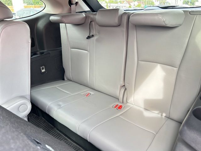 Used 2021 Toyota Highlander Limited AWD/4WD image 25