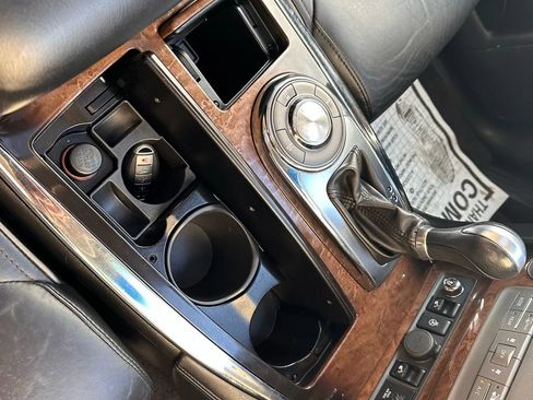 Used 2012 INFINITI QX56 2WD w/ Deluxe Touring Pkg image 16