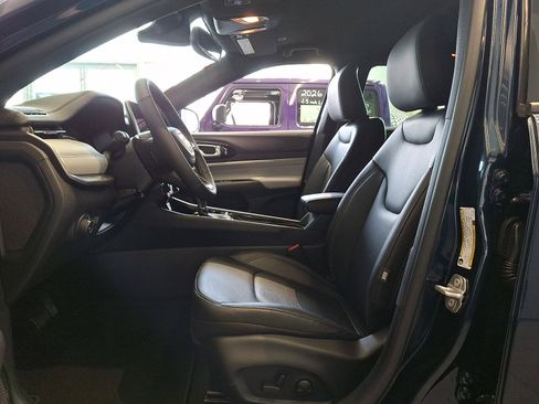 New 2026 Jeep Compass Limited image 9