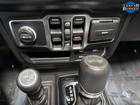 Used 2022 Jeep Wrangler Unlimited Sahara image 22
