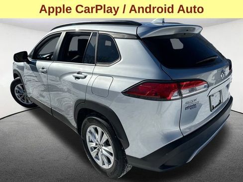 Certified 2023 Toyota Corolla Cross LE image 9