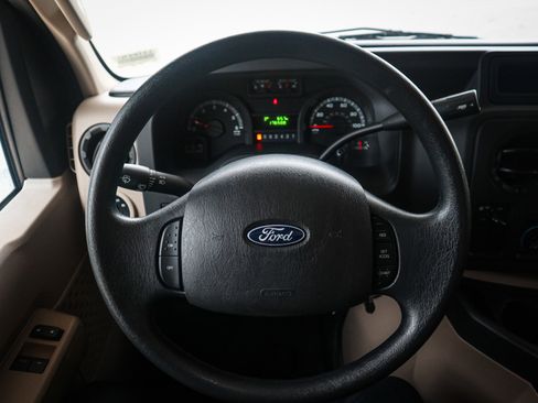 Used 2018 Ford E-350 and Econoline 350 Super Duty w/ Motorhome Prep Package image 18