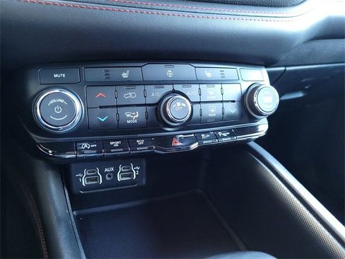 Certified 2023 Dodge Durango GT image 11