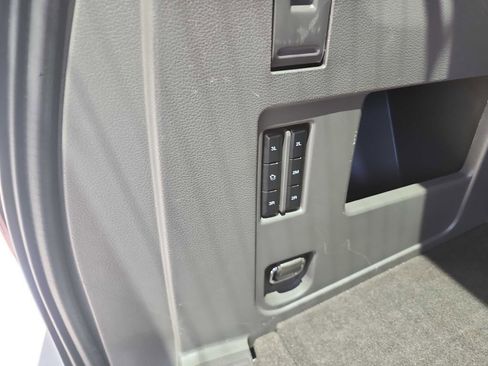 Used 2019 Ford Expedition XLT w/ Equipment Group 202A image 37