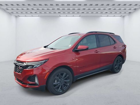 Used 2023 Chevrolet Equinox RS FWD image 2