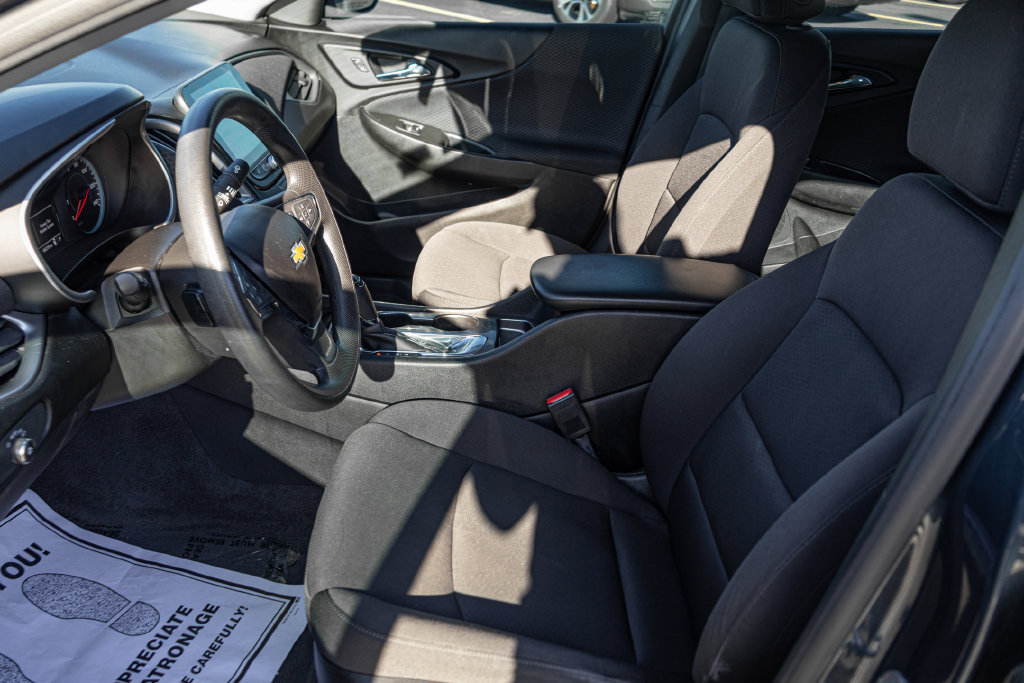 Used 2019 Chevrolet Malibu LS w/ LPO, Convenience Package 1 FWD image 14