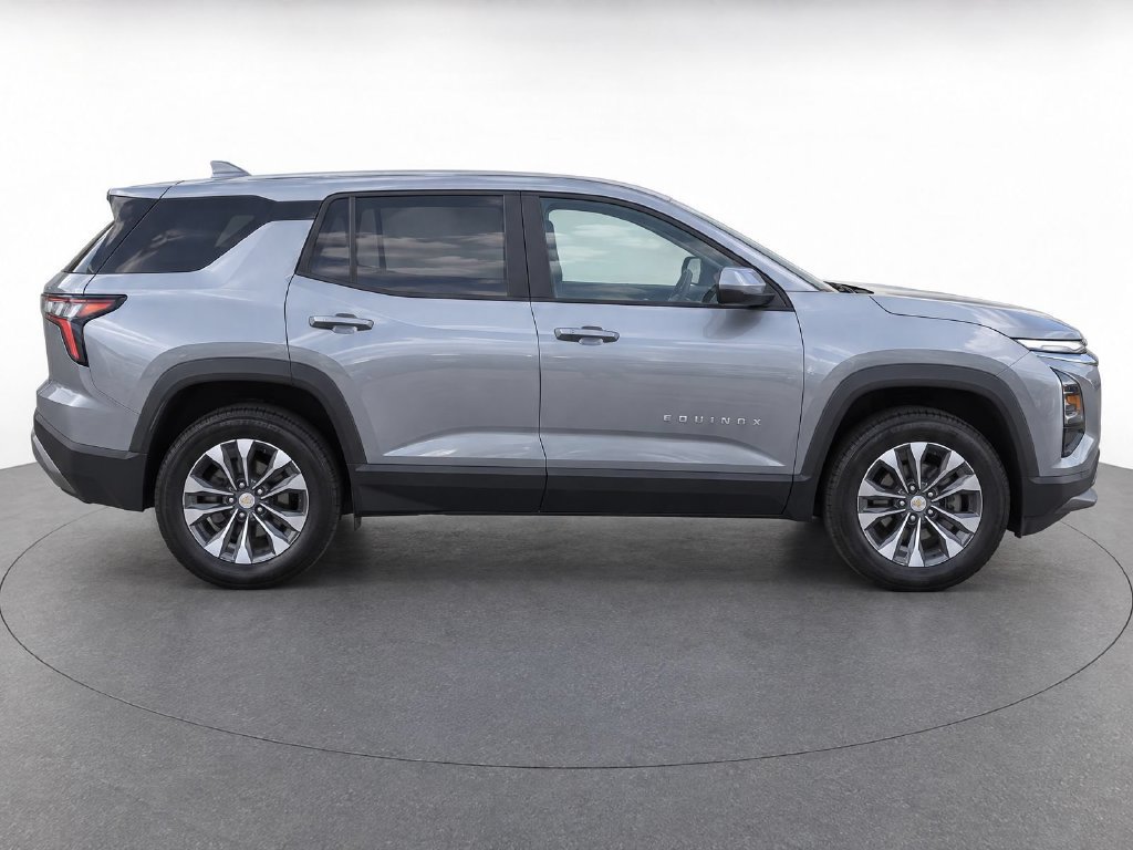 Certified 2026 Chevrolet Equinox LT AWD/4WD image 9