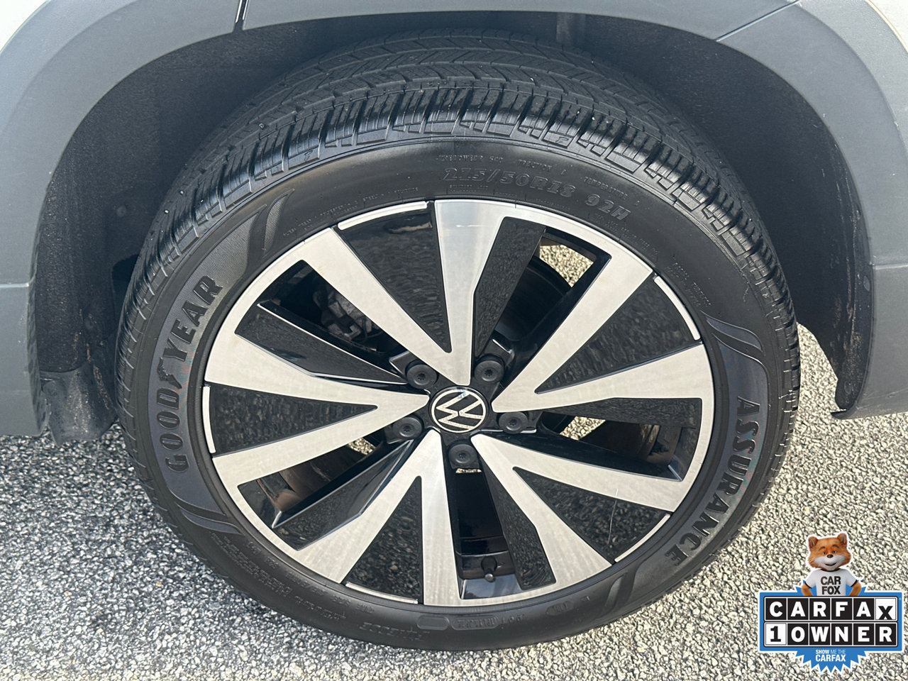 Used 2024 Volkswagen Taos SE FWD image 19