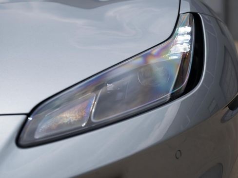 Used 2022 Ferrari Portofino M RWD image 18