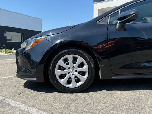 Used 2025 Toyota Corolla LE FWD image 7