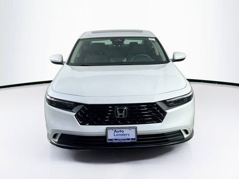 Used 2023 Honda Accord EX image 2