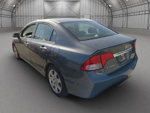 Used 2010 Honda Civic LX image 2