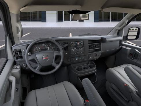 New 2025 GMC Savana 3500 image 15