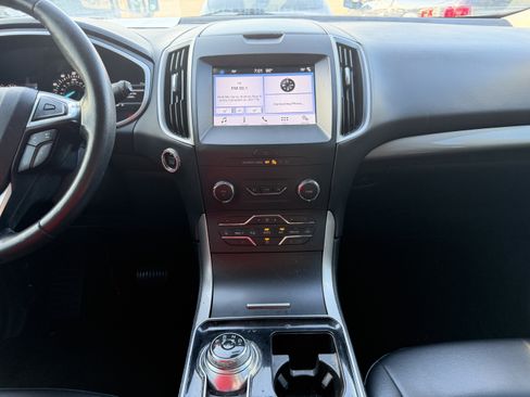 Used 2019 Ford Edge SEL w/ Equipment Group 201A AWD/4WD image 19
