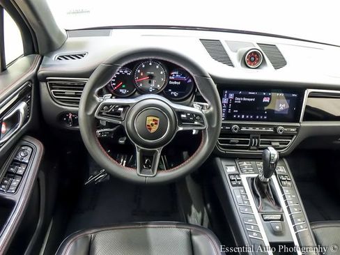 Used 2021 Porsche Macan S AWD/4WD image 13