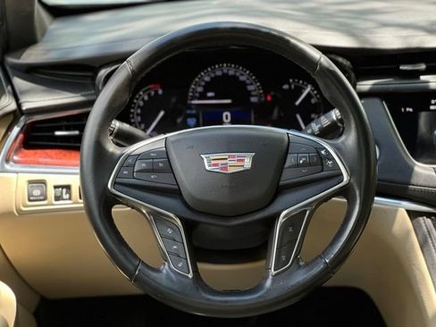 Used 2019 Cadillac XT5 Premium Luxury AWD/4WD image 29