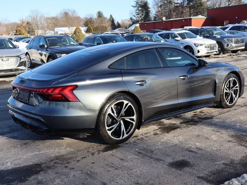 Used 2022 Audi e-tron GT Premium Plus image 6