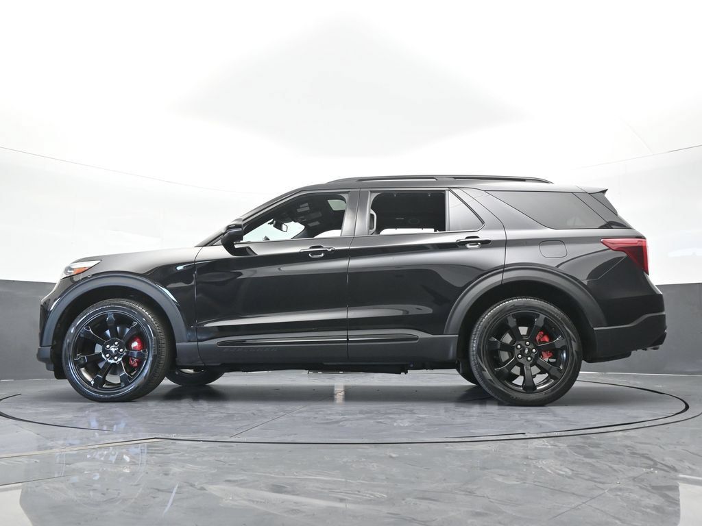 Used 2024 Ford Explorer ST w/ Equipment Group 401A AWD/4WD image 57