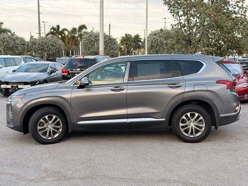 Used 2019 Hyundai Santa Fe SEL FWD image 3