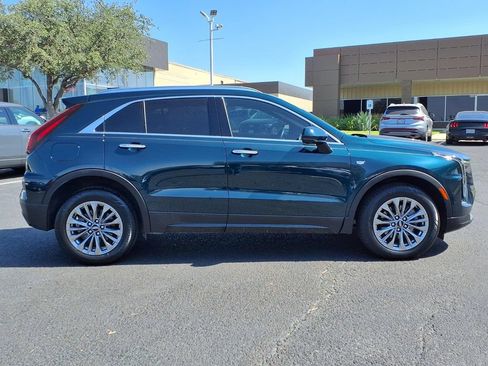 Used 2025 Cadillac XT4 Premium Luxury w/ Technology Package FWD image 6