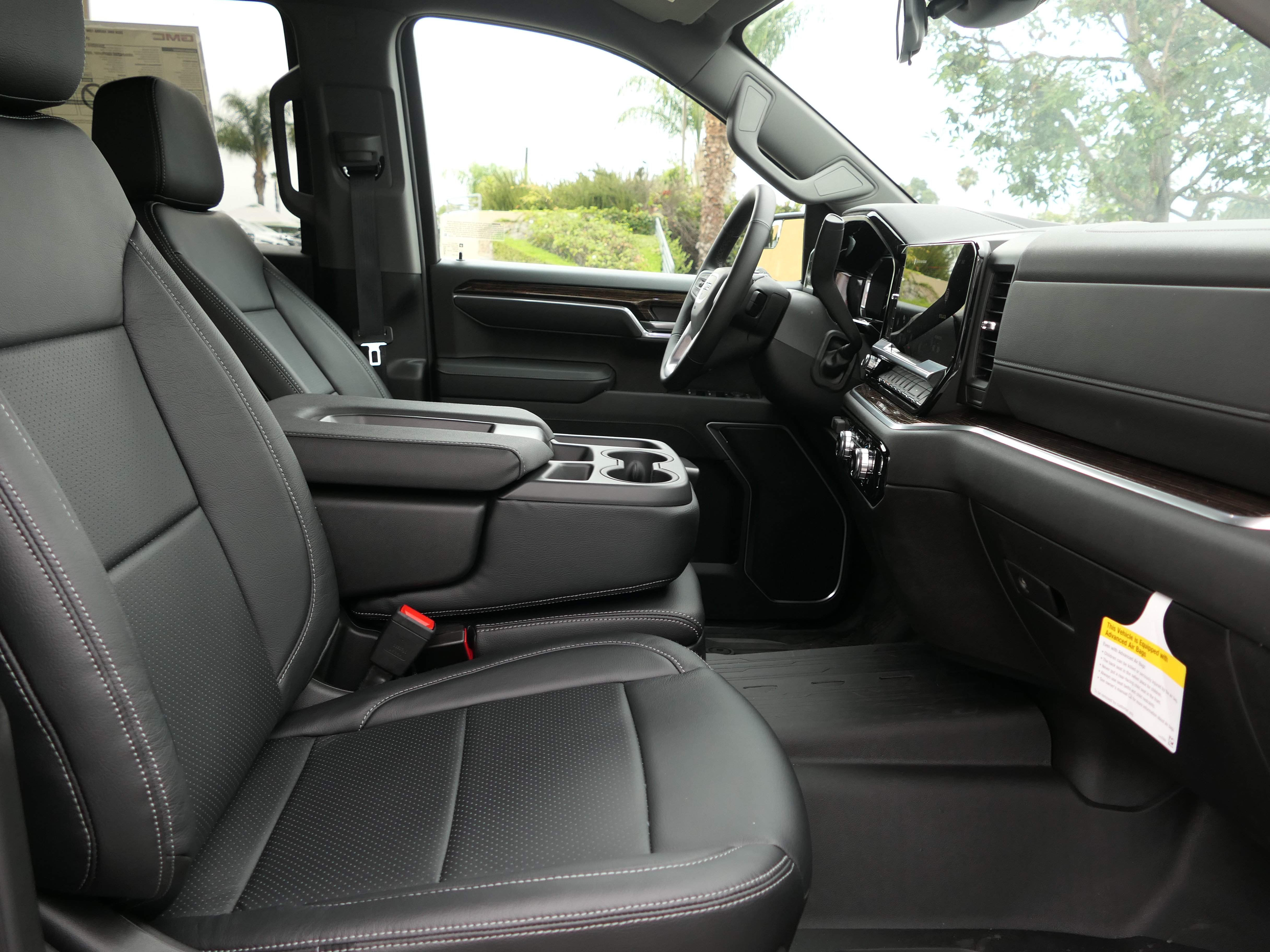 New 2026 GMC Sierra 1500 SLE w/ Preferred Package AWD/4WD image 23