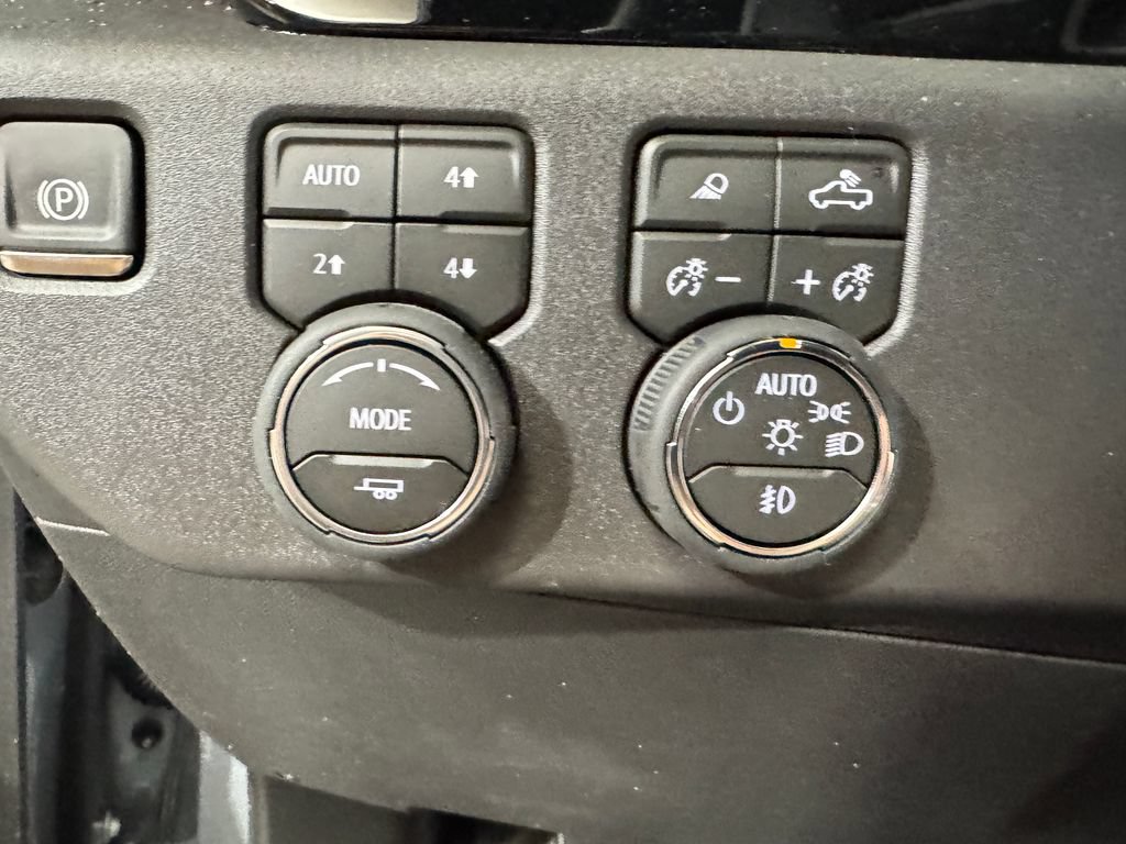 New 2026 Chevrolet Silverado 1500 RST w/ RST All Star Premium Package AWD/4WD image 24