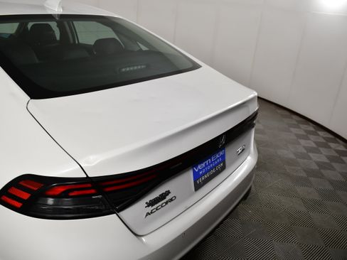 Used 2023 Honda Accord Touring image 15
