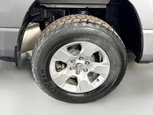 Used 2019 RAM 1500 Big Horn image 33