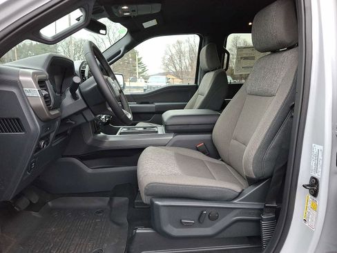 New 2025 Ford F150 XLT w/ Equipment Group 302A MID image 11