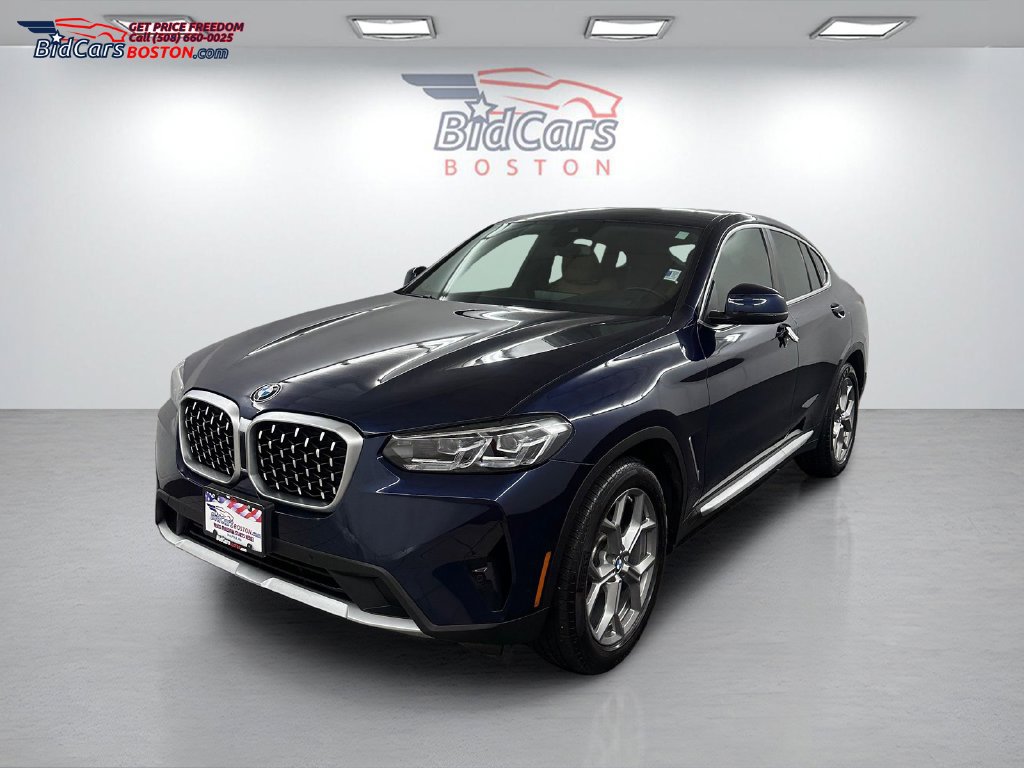 Used 2023 BMW X4 xDrive30i AWD/4WD image 1