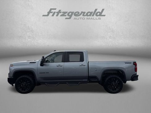 Used 2025 Chevrolet Silverado 2500 LT w/ Trail Boss Package AWD/4WD image 6